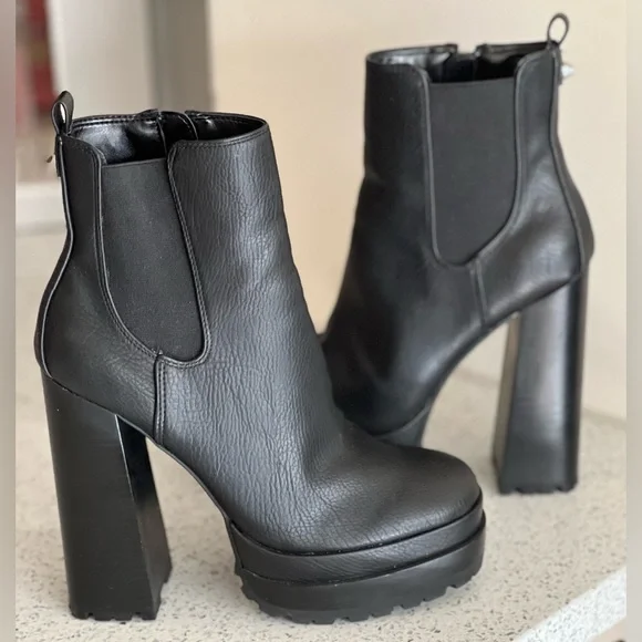 J Lo Margy ultra high heel platform ankle bootie boots chunky sexy 6.5 Chelsea - Picture 4 of 9